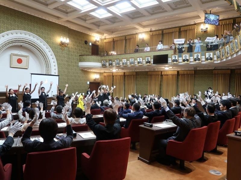 【メディア掲載】京都市議会でのパフォーマンスと「手話表現に関する意見書」について取材いただきました！